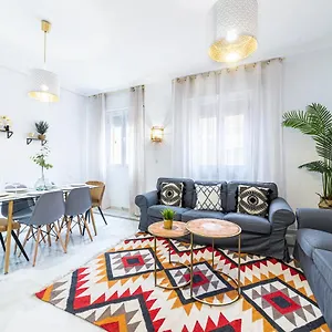 Apartment Alohamundi Escuelas Pias, Seville