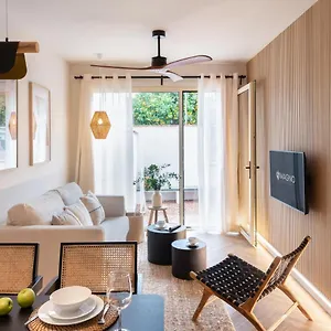 Apartment Magno Robles With Jacuzzi And Private Parking, Seville