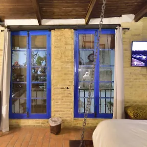 Homestay Dona Ines Barrio Santacruz, Seville